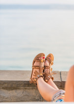 Buty na płaskiej podeszwie – ulga dla Twoich stóp